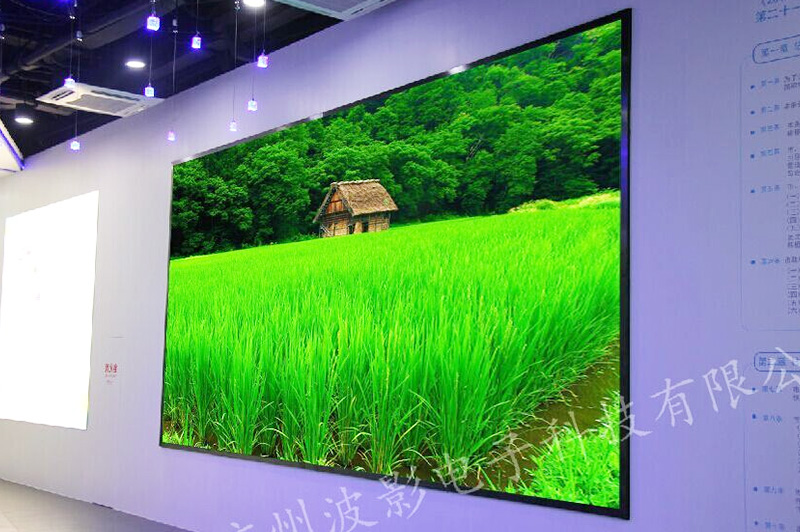 西北民族大學高清PH1.667室內全彩LED顯示屏